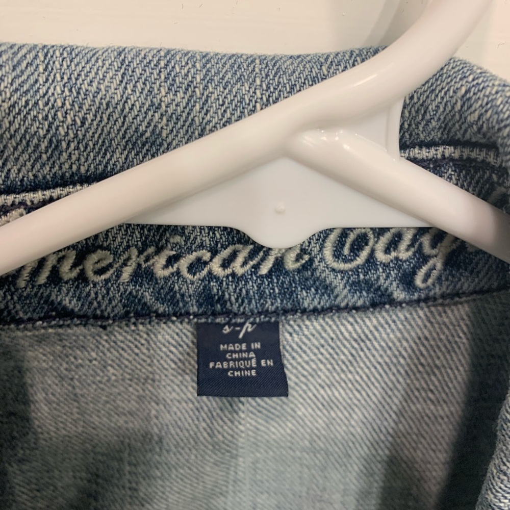 NWT American Eagle Jean Vest - Picture 5 of 5